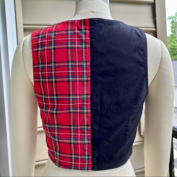 SOCIAL TOURIST || SPLICED PLAID VEST - Picture 3 of 4